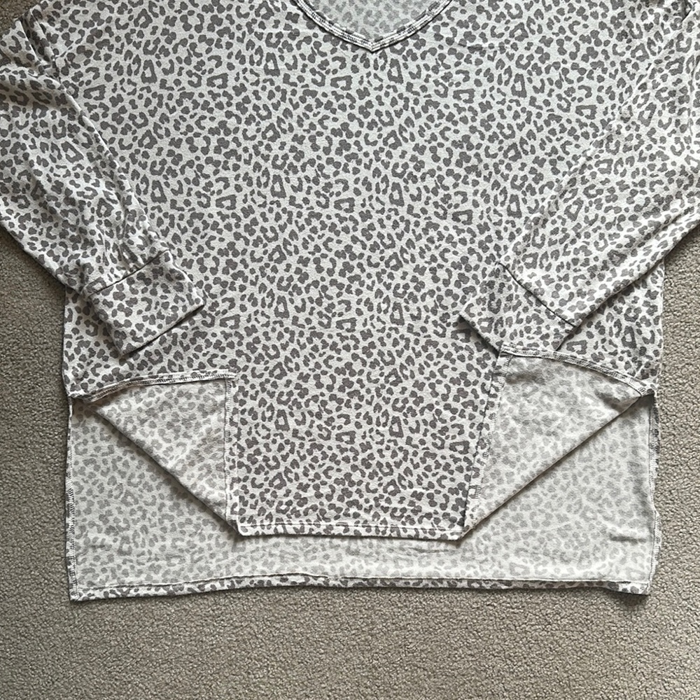 AE Sweater - Picture 2 of 2